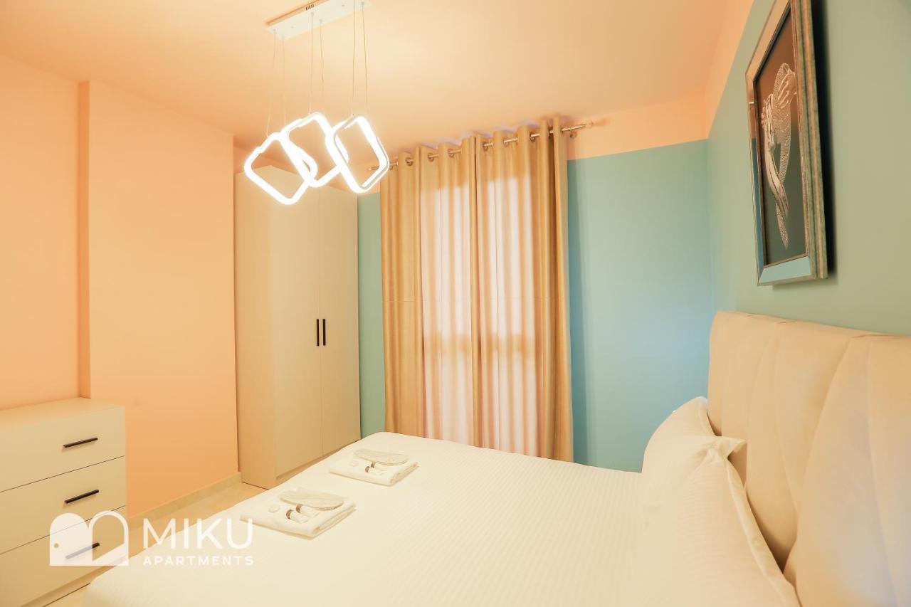 Miku Apartment - Glamorous 1Bedroom Apartment At Olympic Residence Tirana Exterior foto