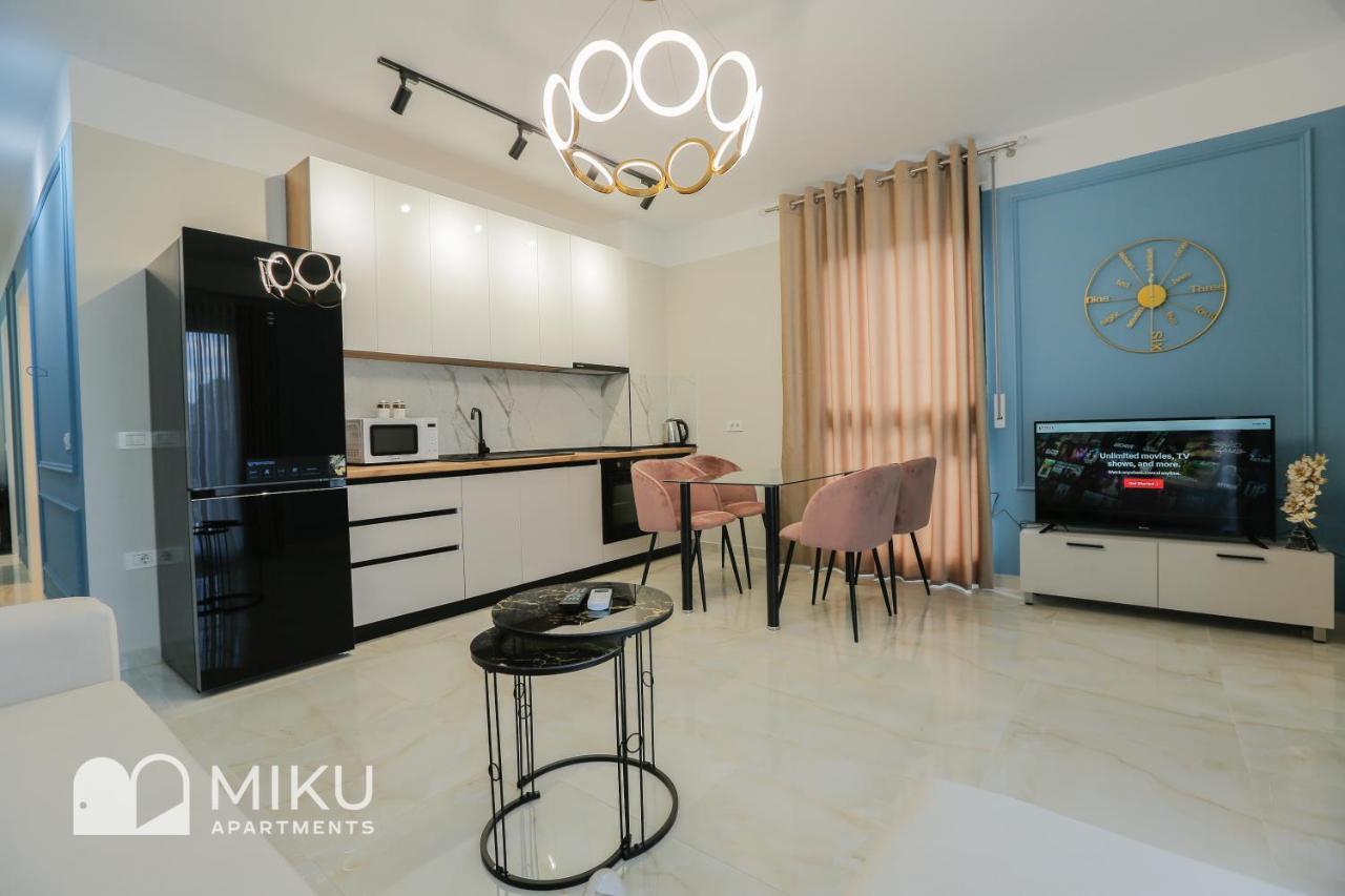 Miku Apartment - Glamorous 1Bedroom Apartment At Olympic Residence Tirana Exterior foto