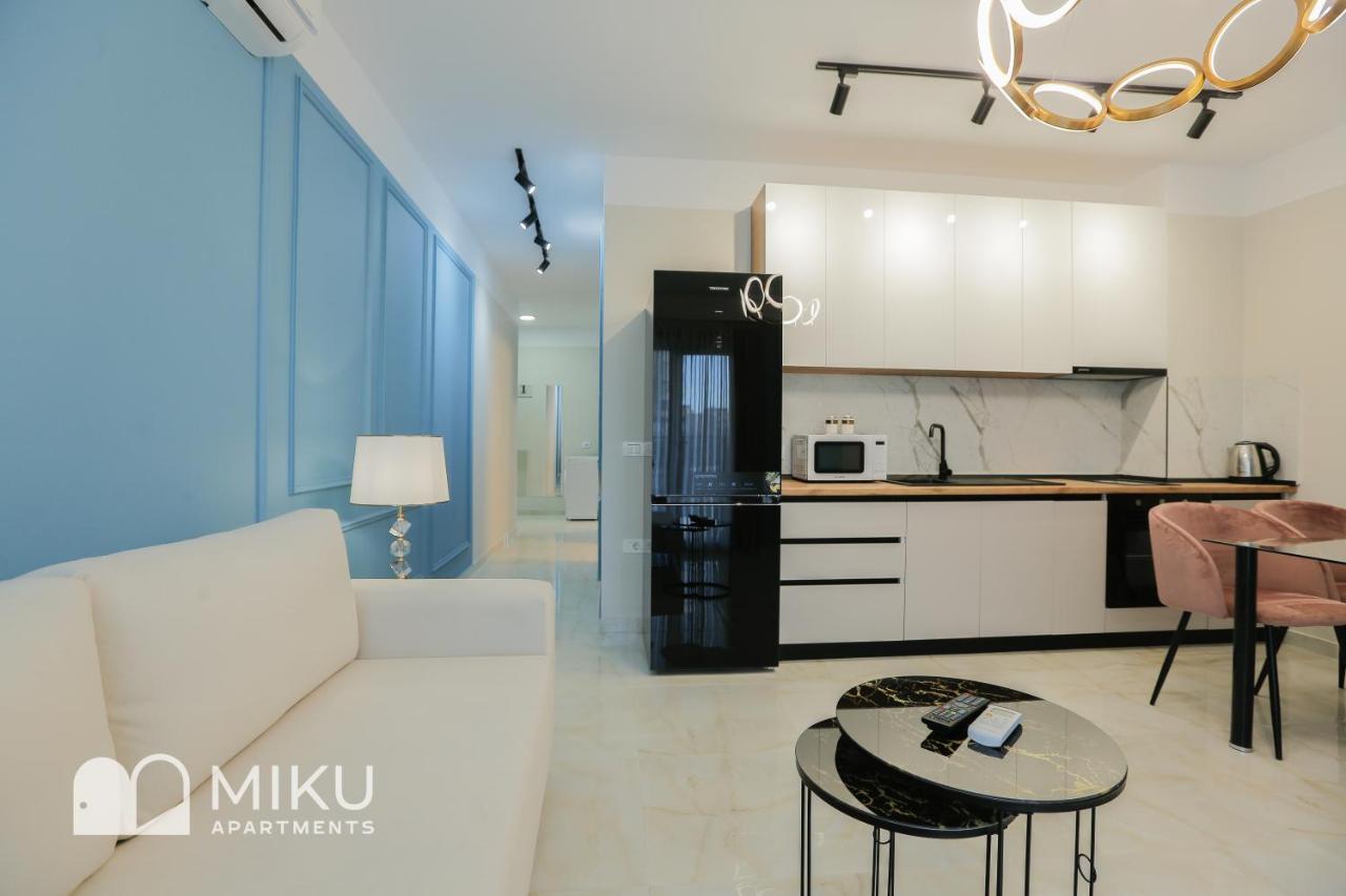 Miku Apartment - Glamorous 1Bedroom Apartment At Olympic Residence Tirana Exterior foto