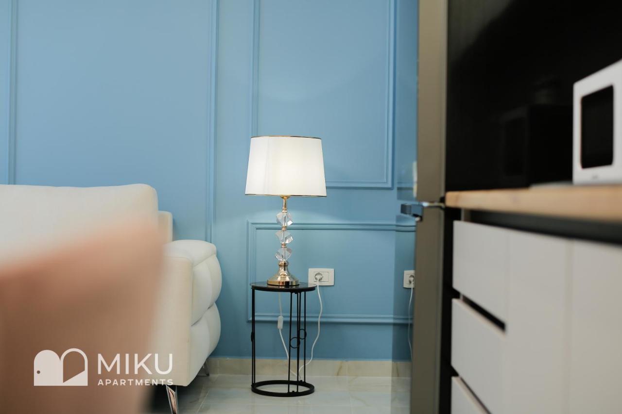 Miku Apartment - Glamorous 1Bedroom Apartment At Olympic Residence Tirana Exterior foto